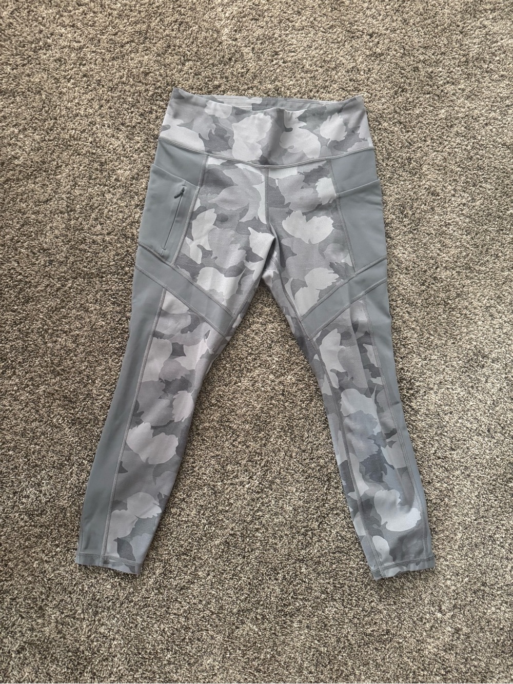 Athleta 7/8 leggings